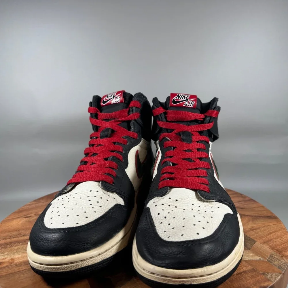 Jordan 1 Retro High‎ OG Sports Illustrated A Star Is Born 555088-015 Mens 10.5
